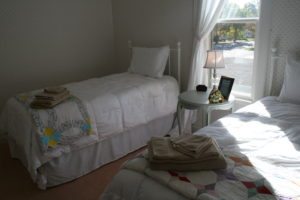 bedroom, craft retreat home